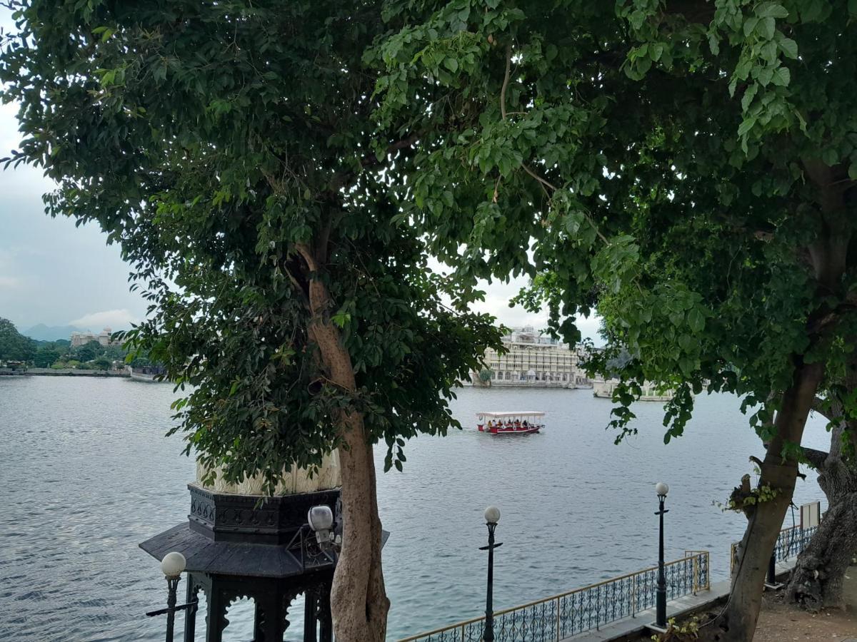 Paddy'S Loft The Lake View Hostel Udaipur Exterior foto
