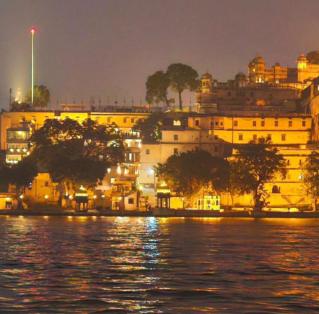 Paddy'S Loft The Lake View Hostel Udaipur Exterior foto
